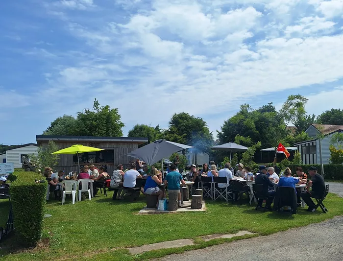 Première fête des voisins au camping